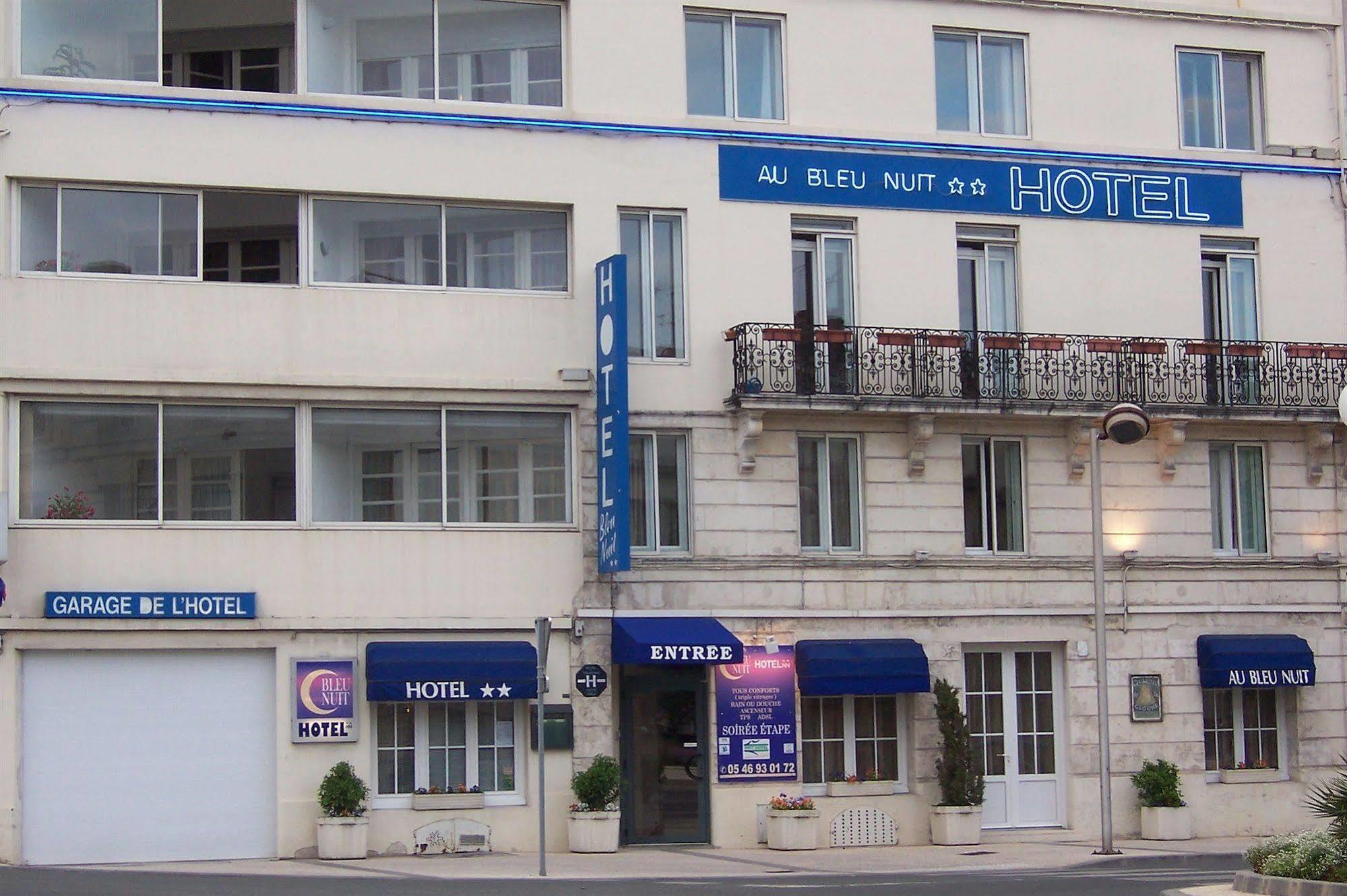 Brit Hotel Bleu Nuit Saintes Bagian luar foto